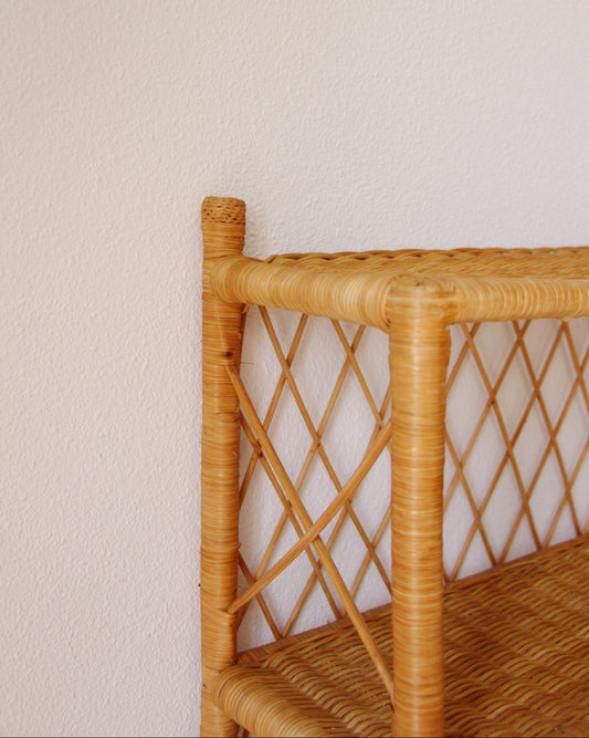 Etagère en rotin