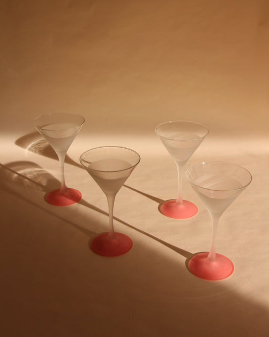 Lot de 4 verres à cocktail à pieds rose, Made in France, années 70.
