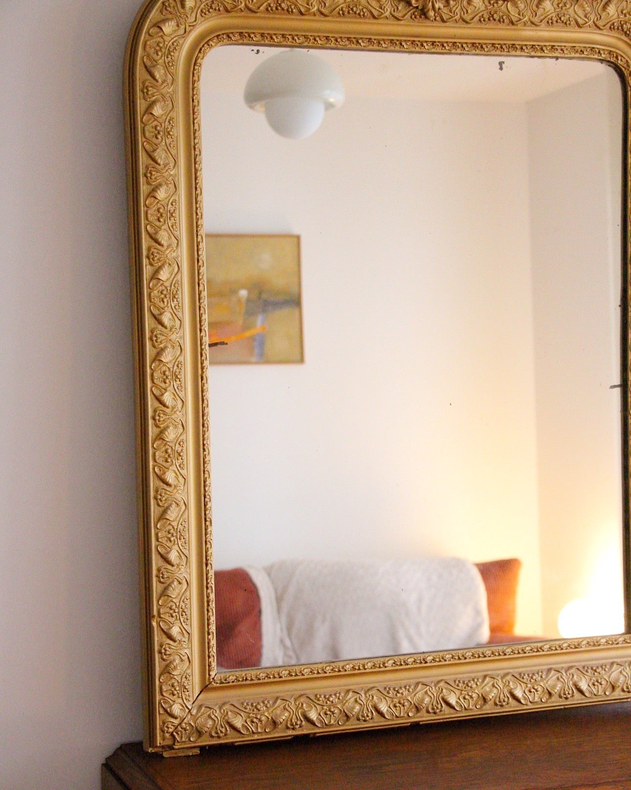 Grand miroir de style Louis-Philippe à fronton, d'époque Napoléon III, France