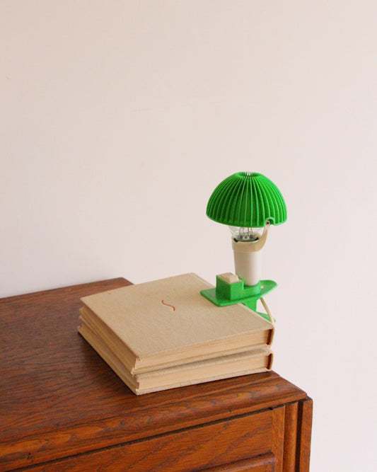 Jolie lampe à clipser, modèle Salam, France, années 70.