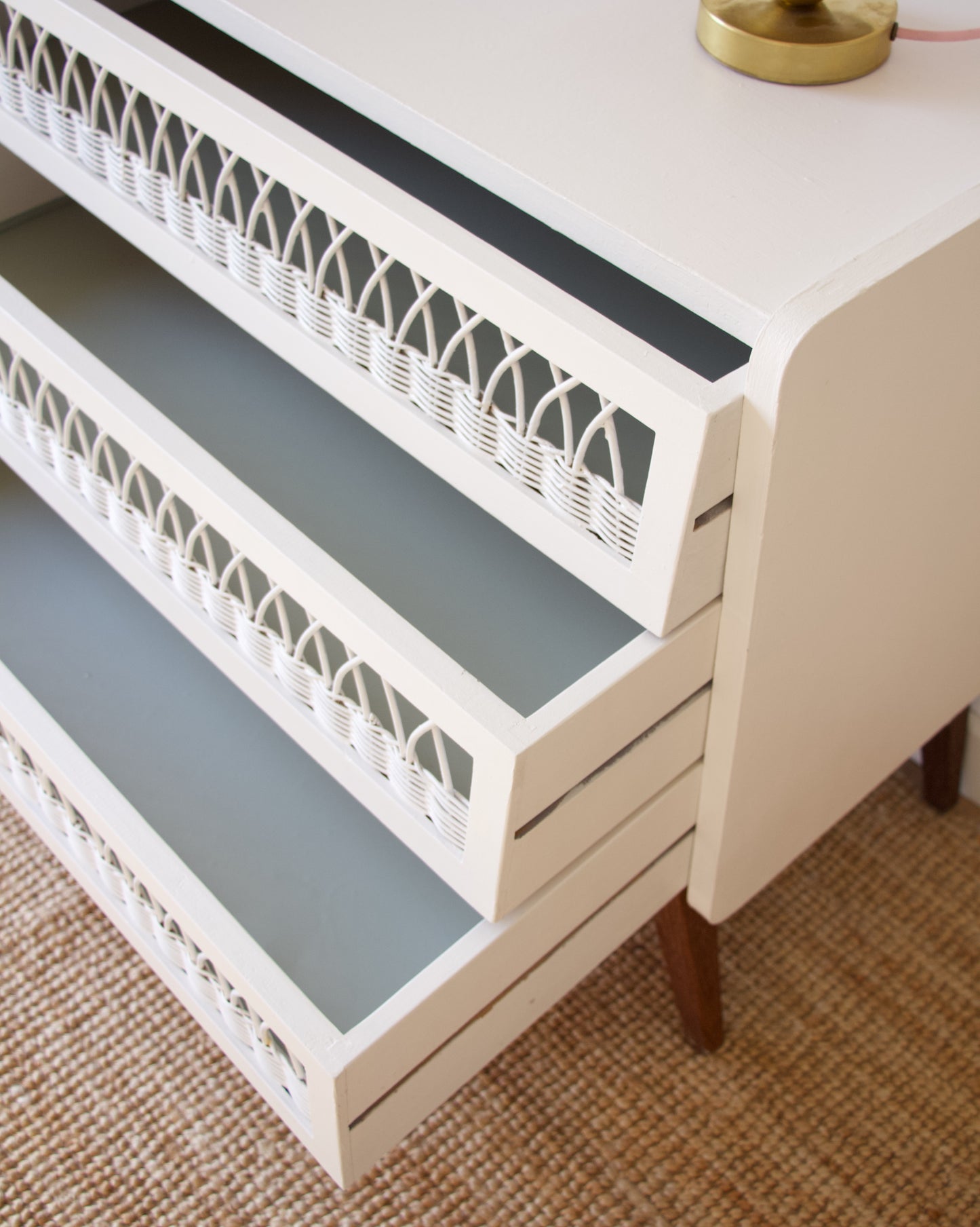 Commode bois et rotin années 50 Brocante Vannes Décoration Meubles Vintage