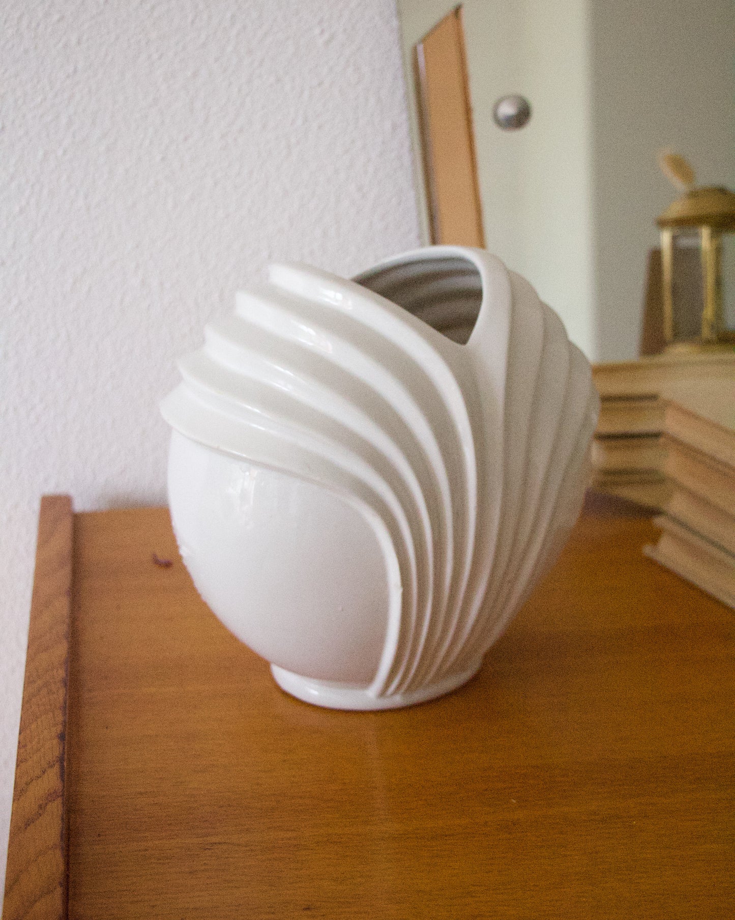 Vase blanc style Art Deco