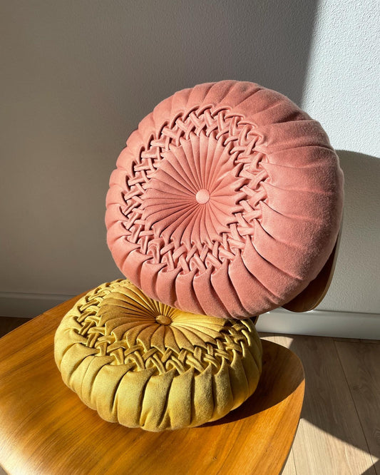 Coussins vintage en tissu plissé - Pépites Déco Vintage Brocante Vannes