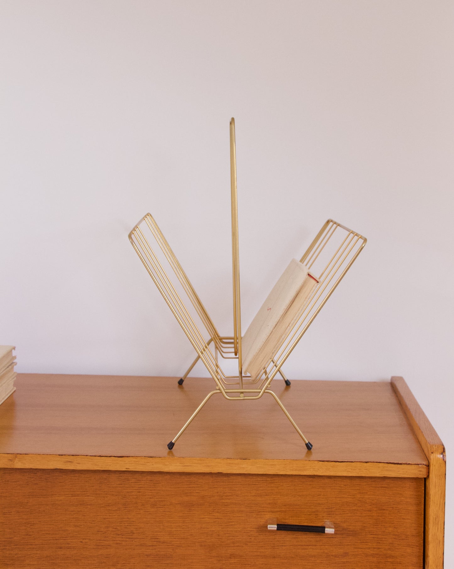 Porte-revues doré vintage