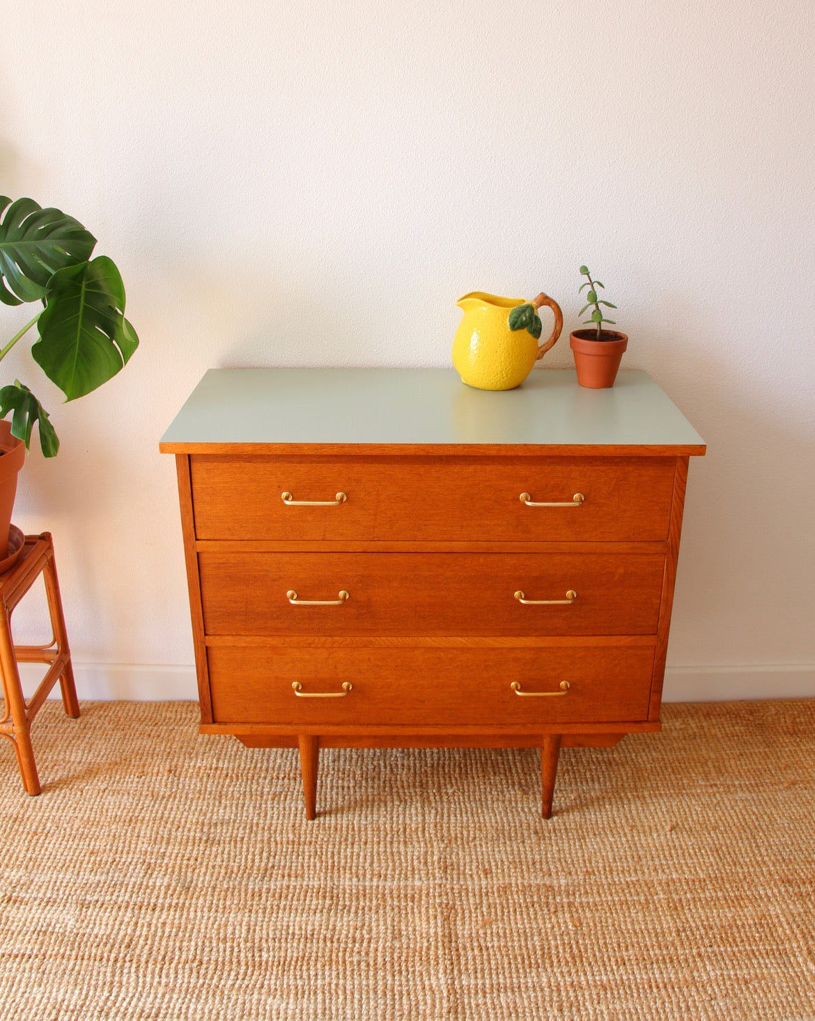 Commode vintage années 50 - Brocante Vannes Mobilier & Décoration Vintage 