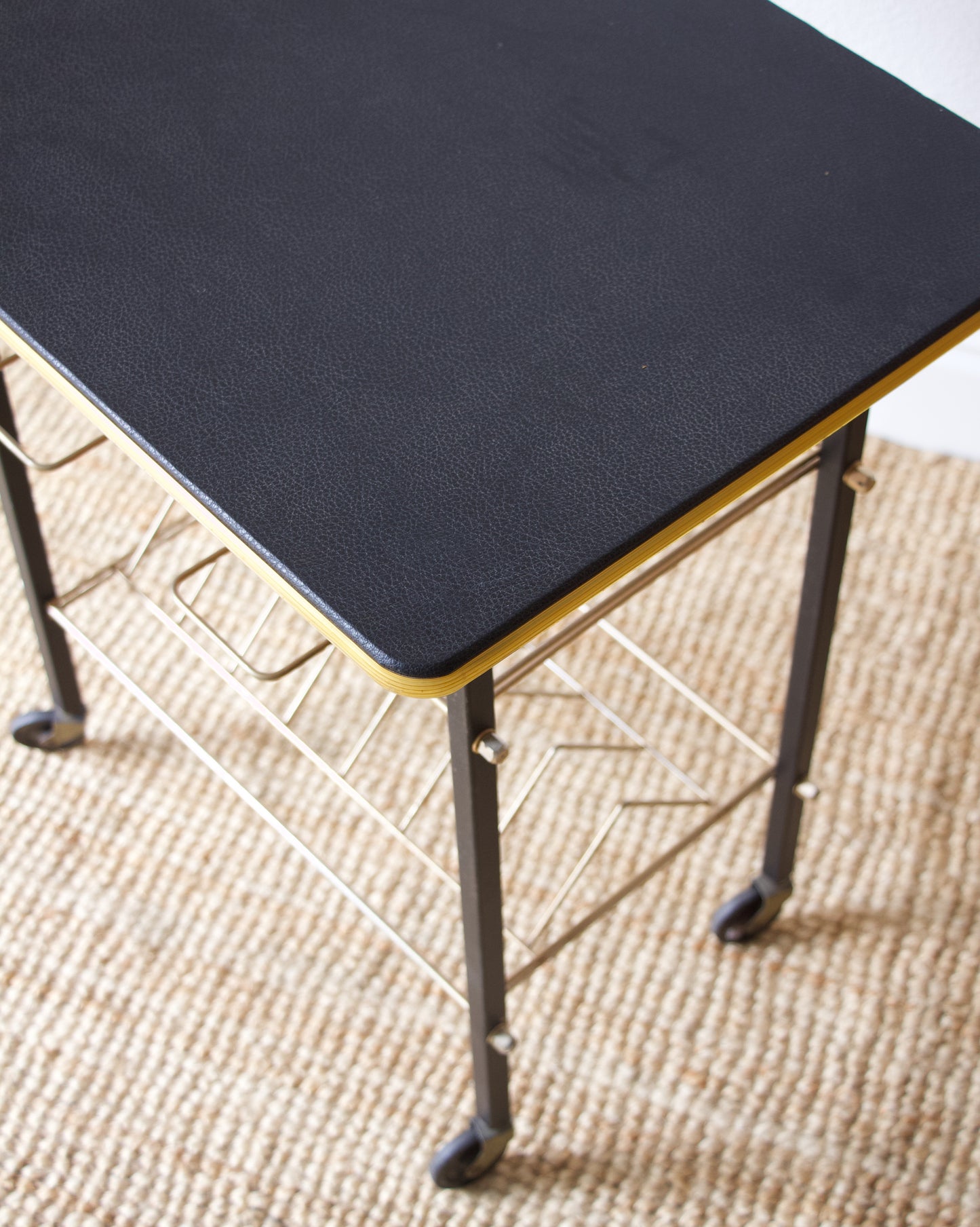 Desserte porte-vinyles