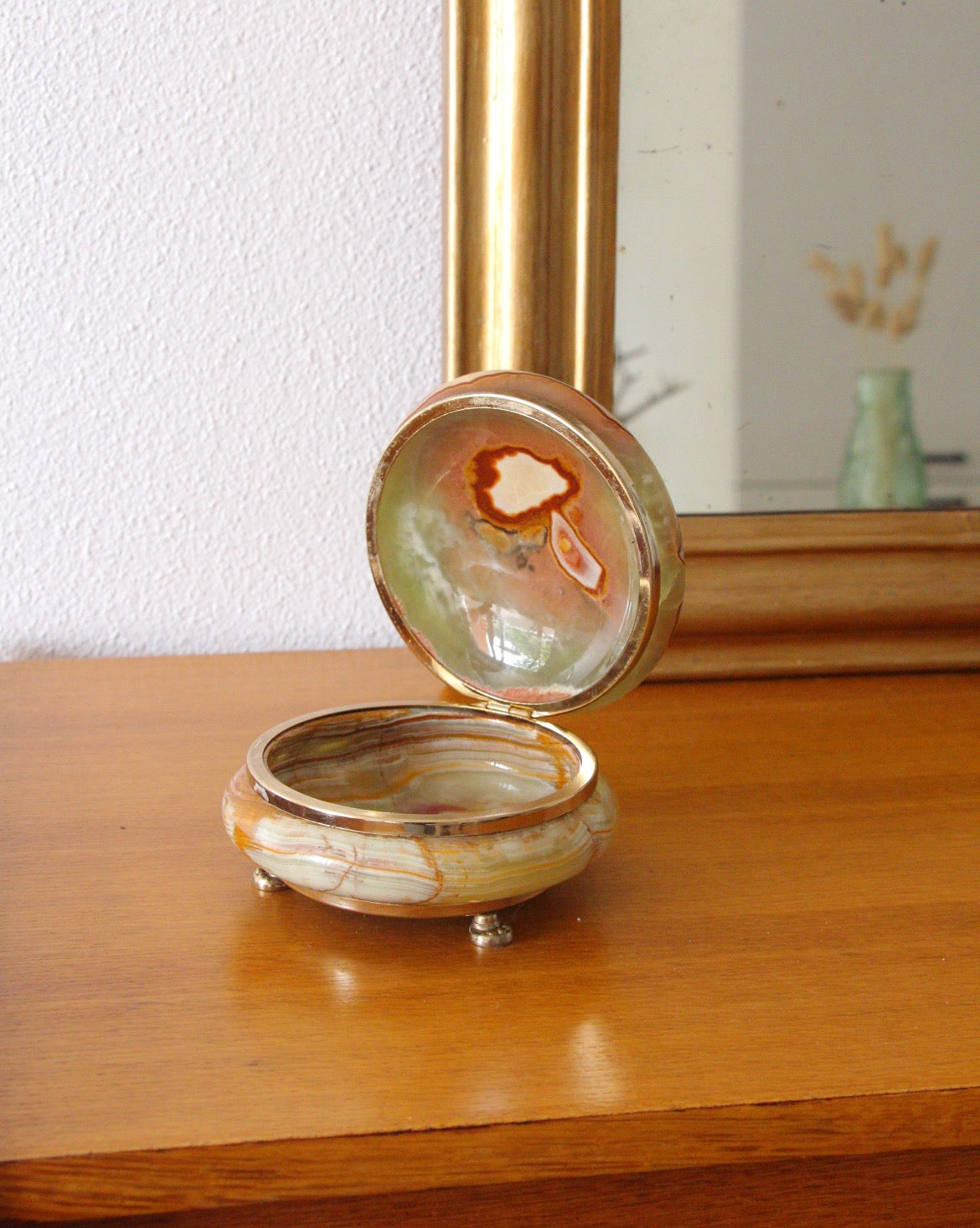 Boîte en onyx sur pieds - Brocante Vannes Mobilier & Décoration Vintage