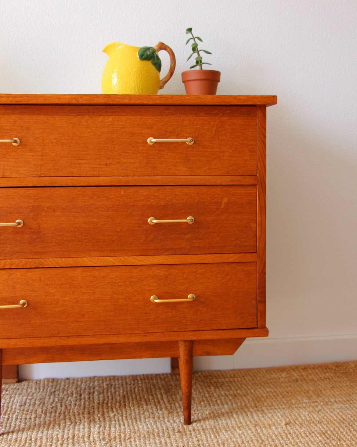 Commode vintage années 50 - Brocante Vannes Mobilier & Décoration Vintage 