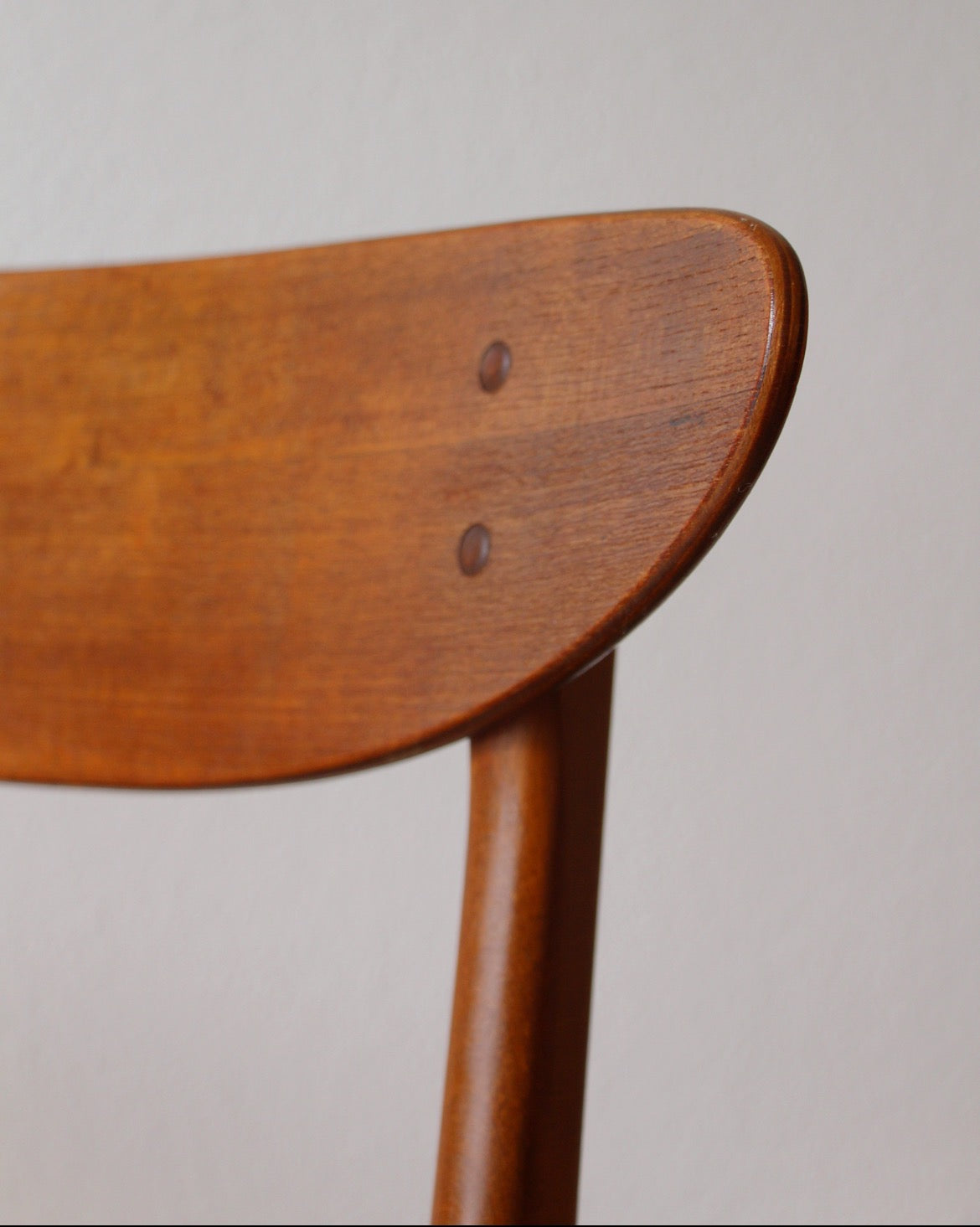 Paire de chaises danoises années 60