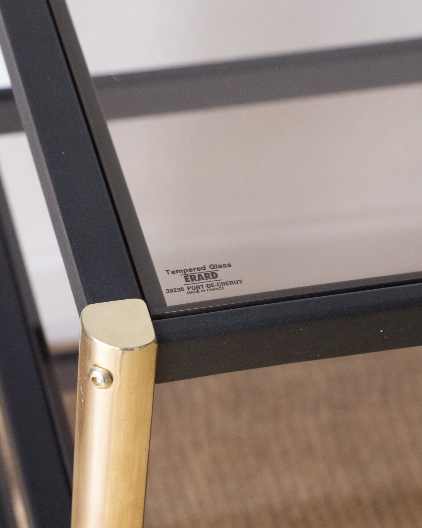 Desserte roulante années 70 verre fumé