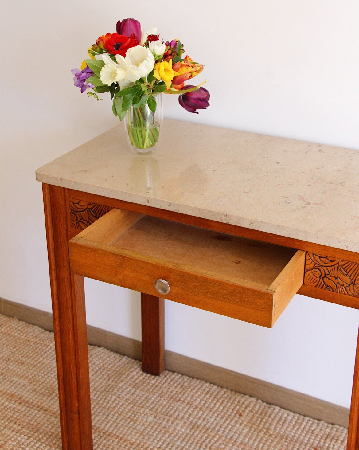 Console vintage - bois sculpté et plateau en marbre - style Art Déco