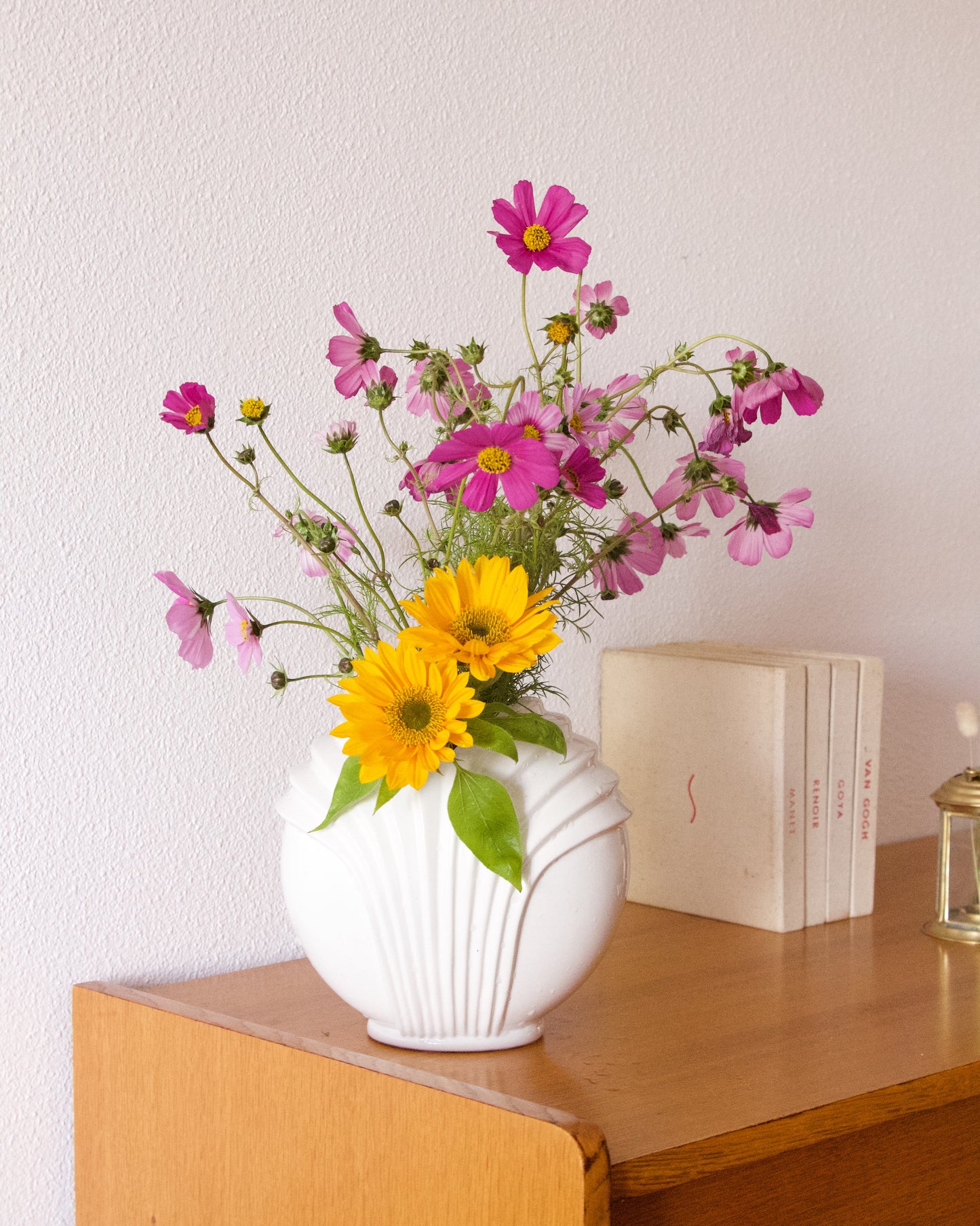 Vase blanc style Art Deco