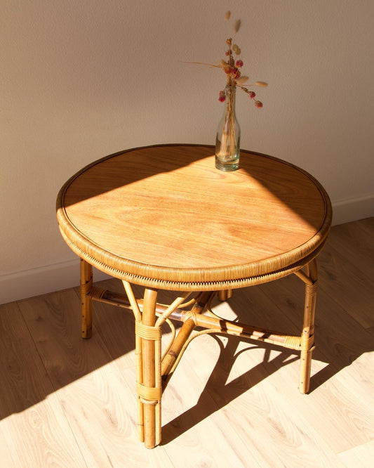 Table basse en rotin vintage