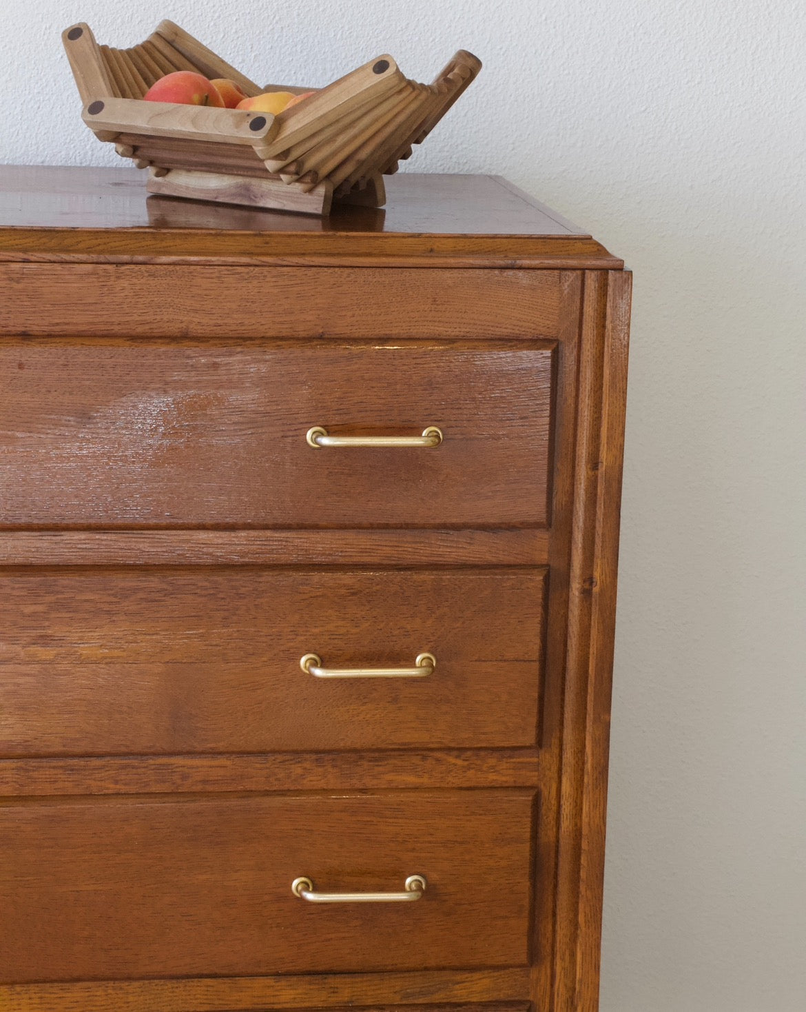 Commode vintage pieds compas années 50 - Brocante Vannes Décoration & Meubles Vintage