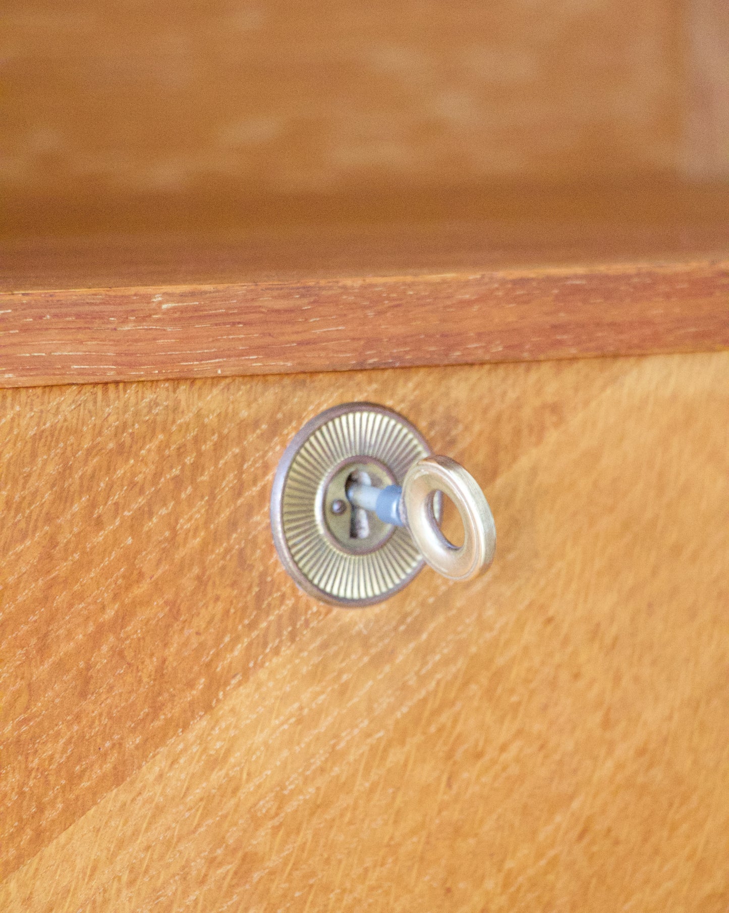 Secrétaire placage chêne années 50/60