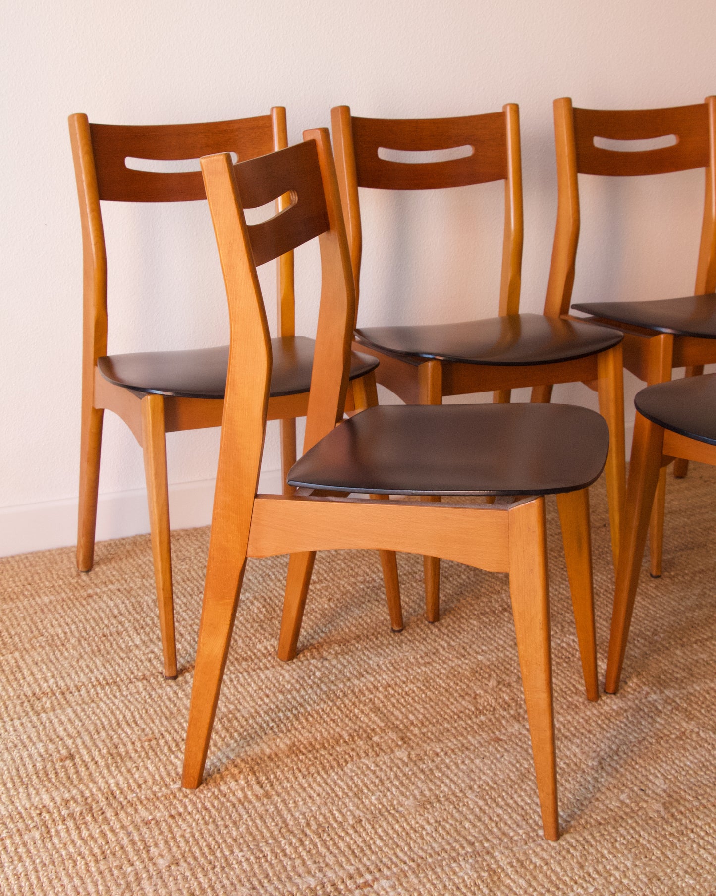 5 chaises scandinaves années 60 - Pépites Brocante Vannes Décoration et Meubles Vintage