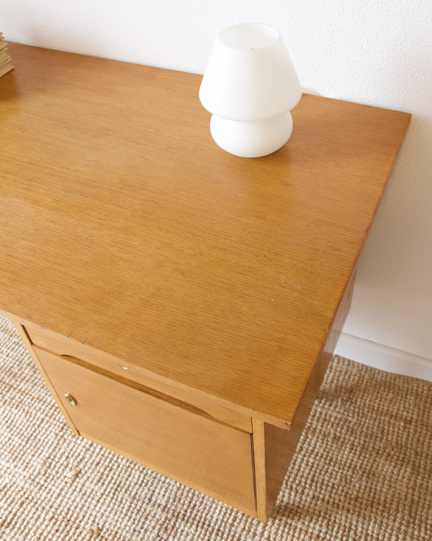 Bureau chêne clair années 50 - Brocante Vannes Décoration Meubles Vintage