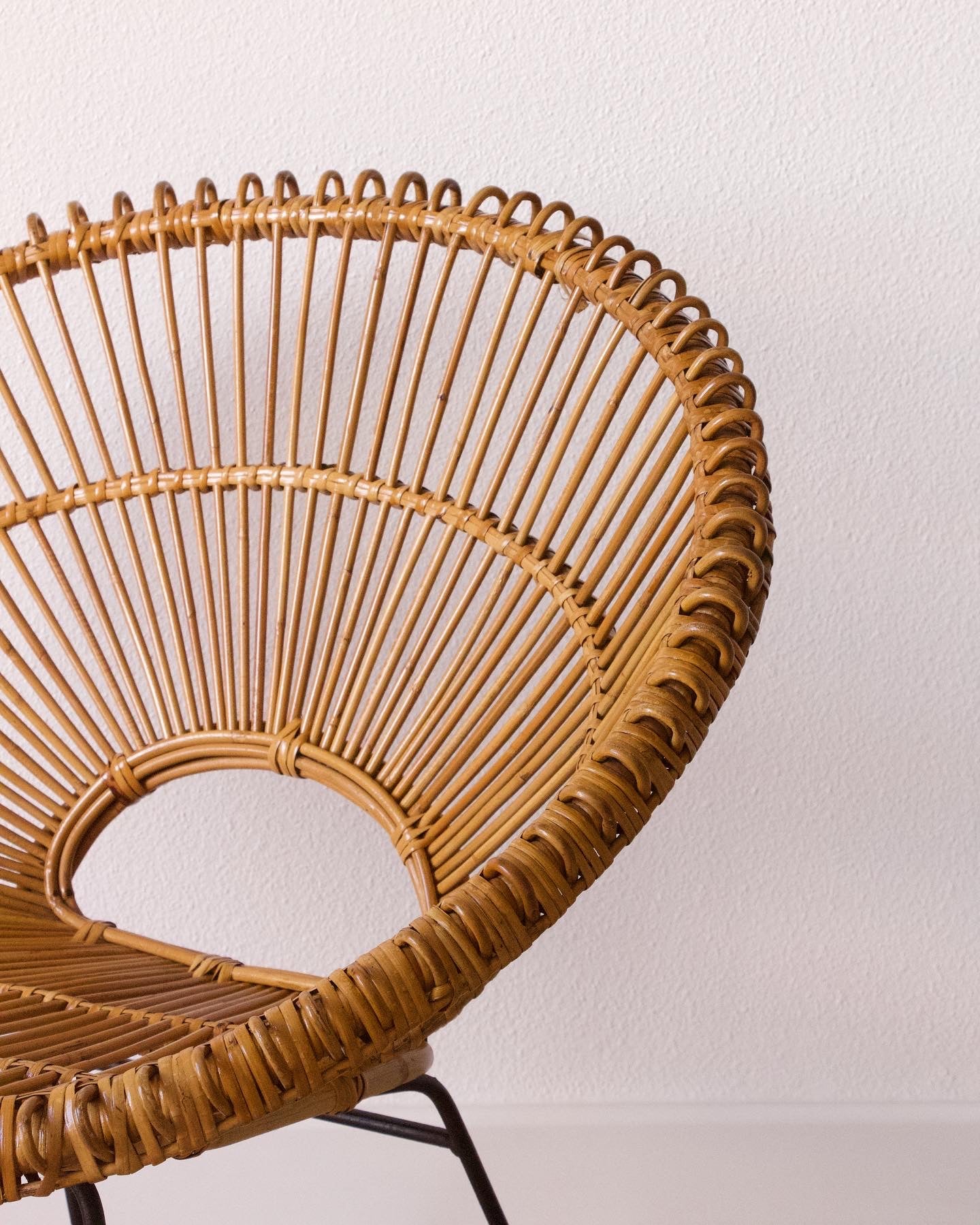 Fauteuil rotin vintage par Janine Abraham & Dirk Jan Rol, années 60 - Pépites Déco Vintage Brocante Vannes