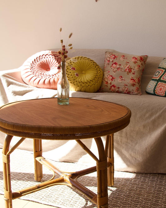 Table basse en rotin vintage