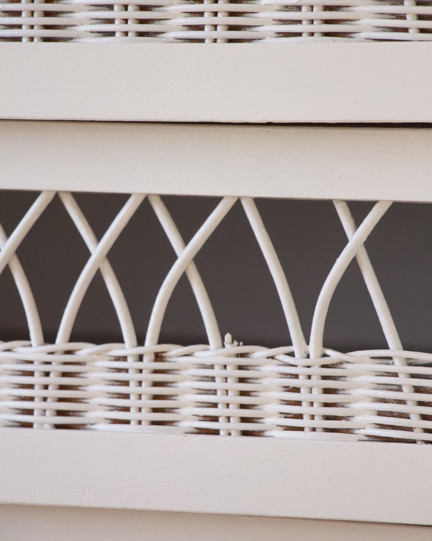 Commode bois et rotin années 50