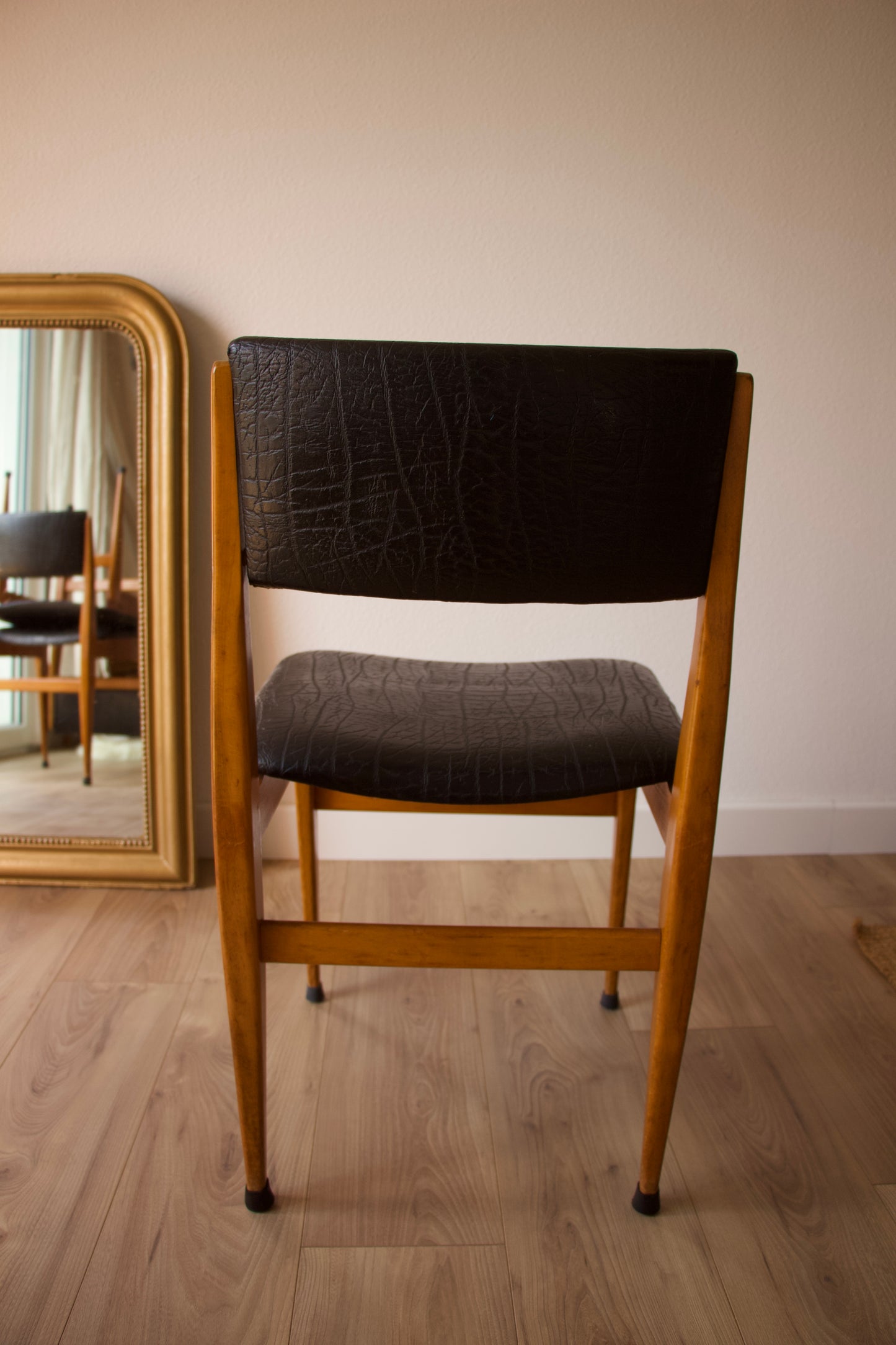 4 chaises scandinaves années 60 - Pépites Déco Vintage Brocante Vannes