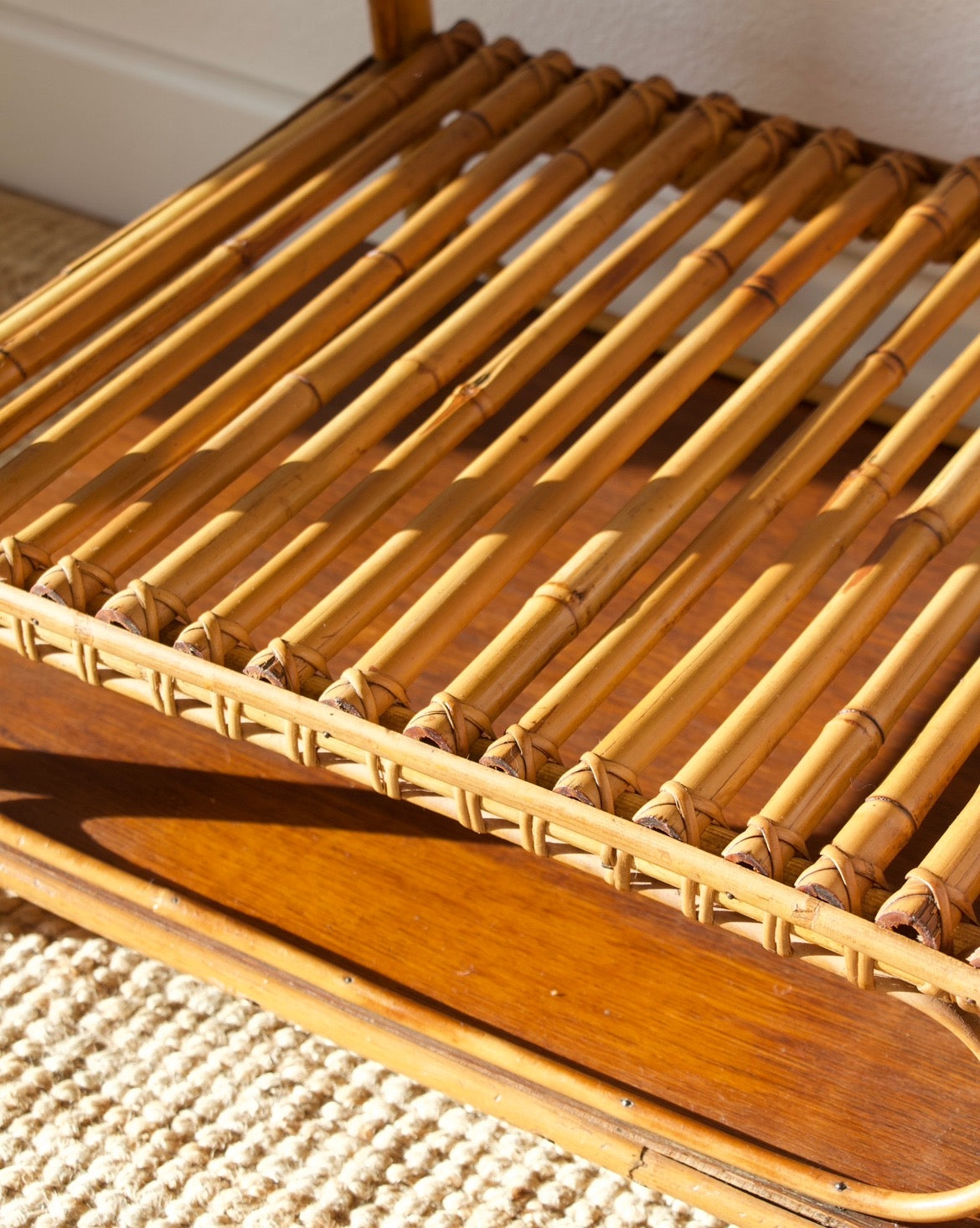 Table d'appoint en rotin vintage