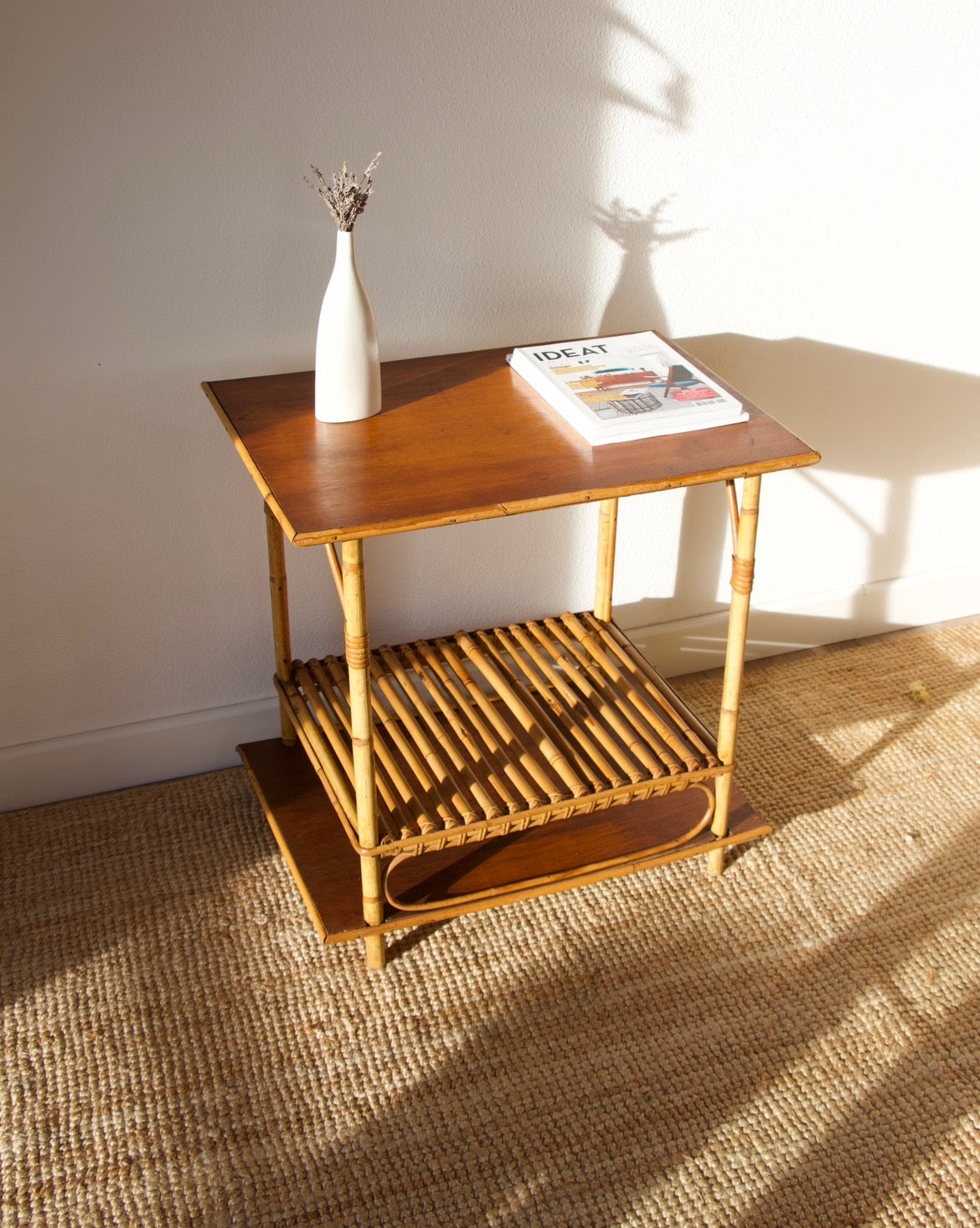 Table d'appoint en rotin vintage