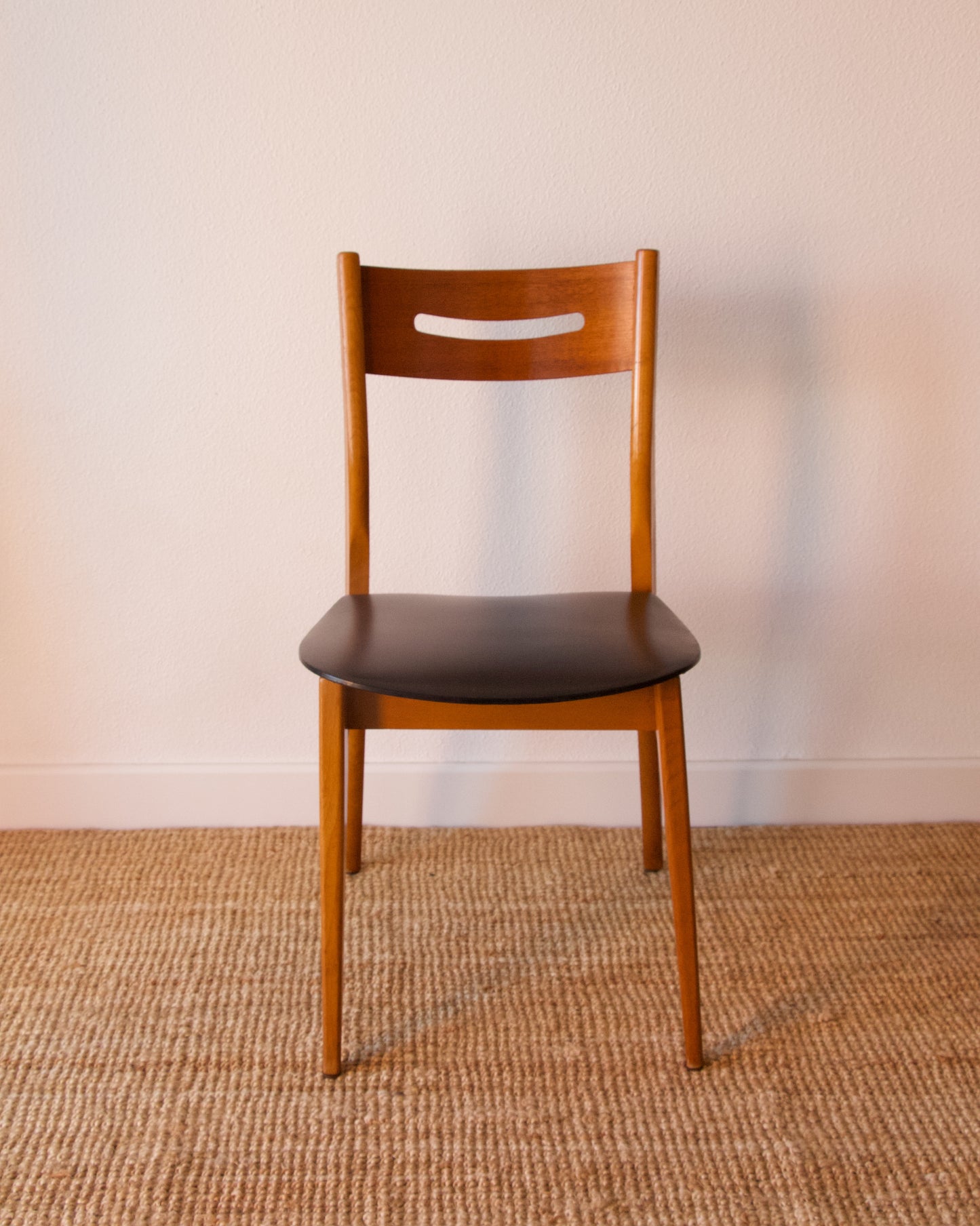 5 chaises scandinaves années 60 - Pépites Brocante Vannes Décoration et Meubles Vintage