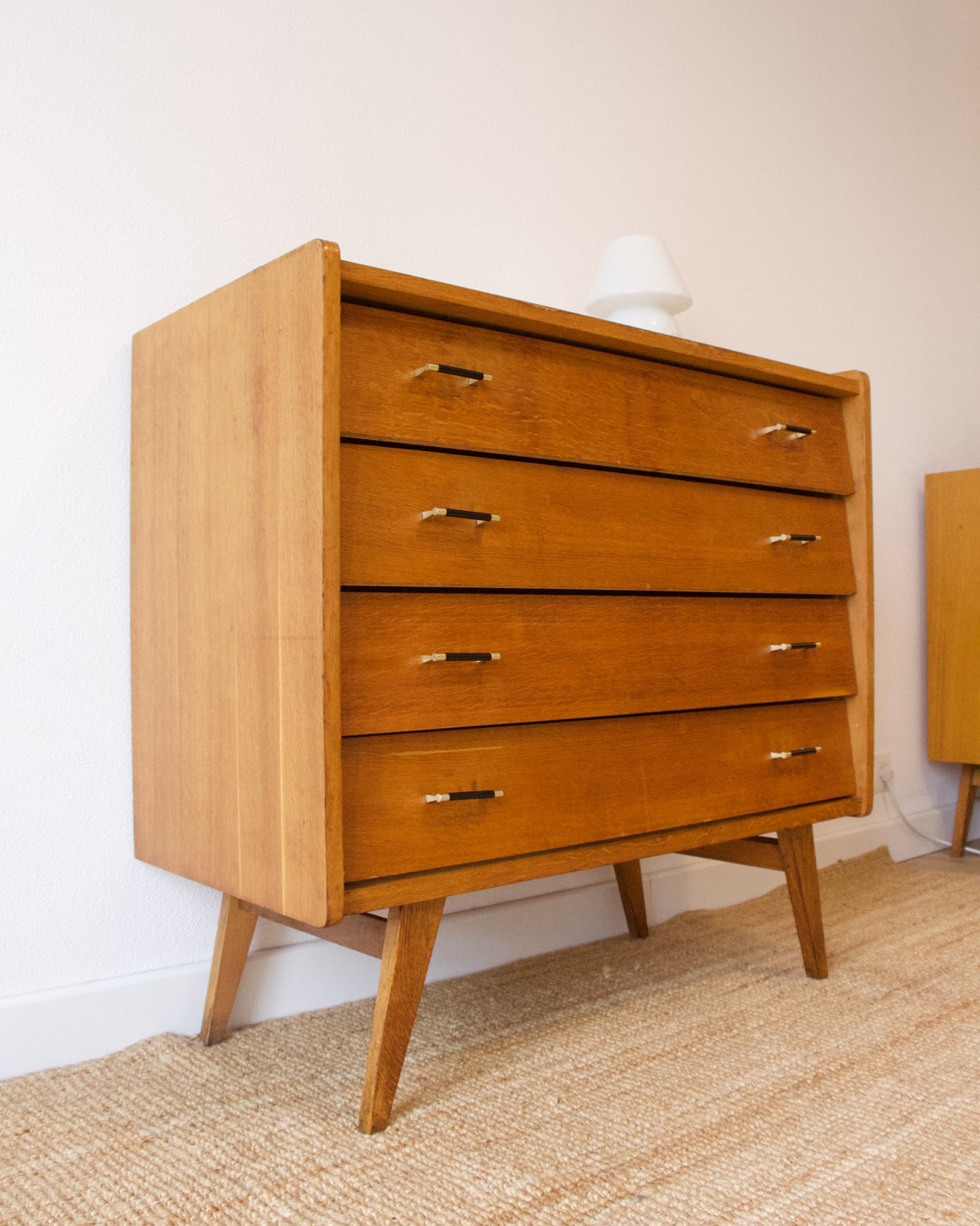 Commode pieds compas vintage années 60 - Brocante Vannes Décoration Meubles Vintage