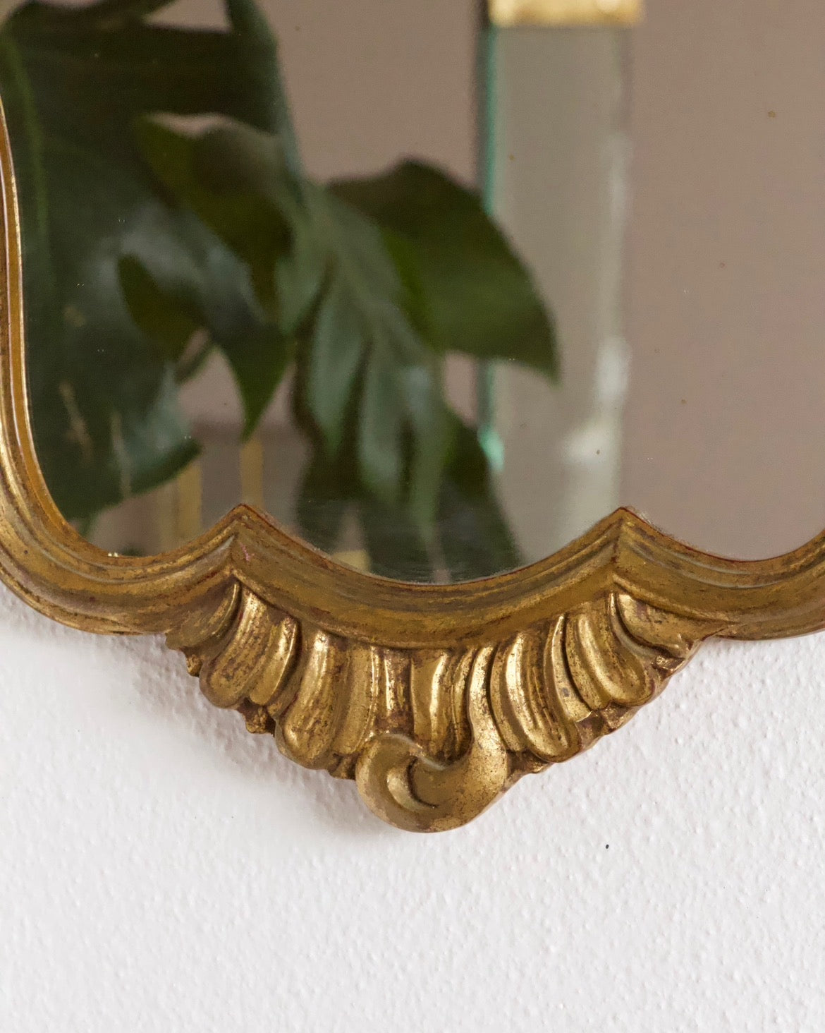 Miroir ancien coquille doré feuille d'or