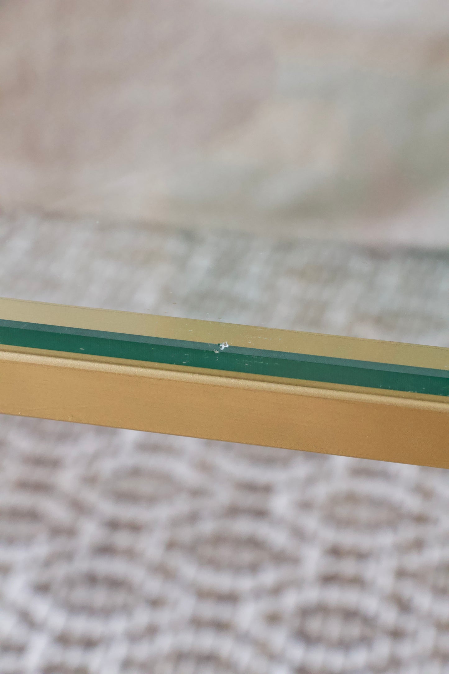 Table basse vintage dorée ✨