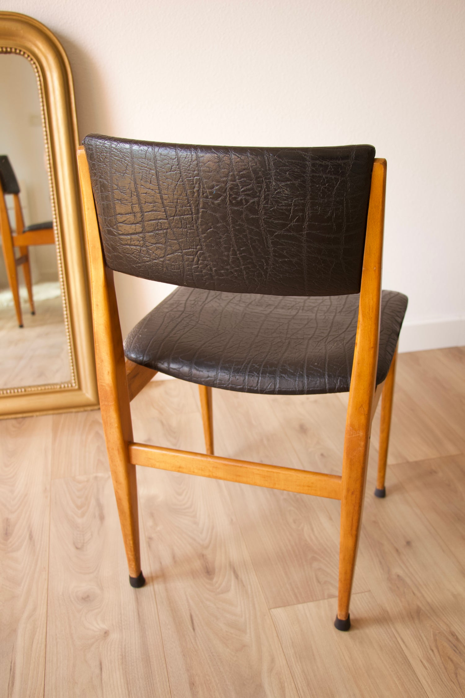 4 chaises scandinaves années 60 - Pépites Déco Vintage Brocante Vannes