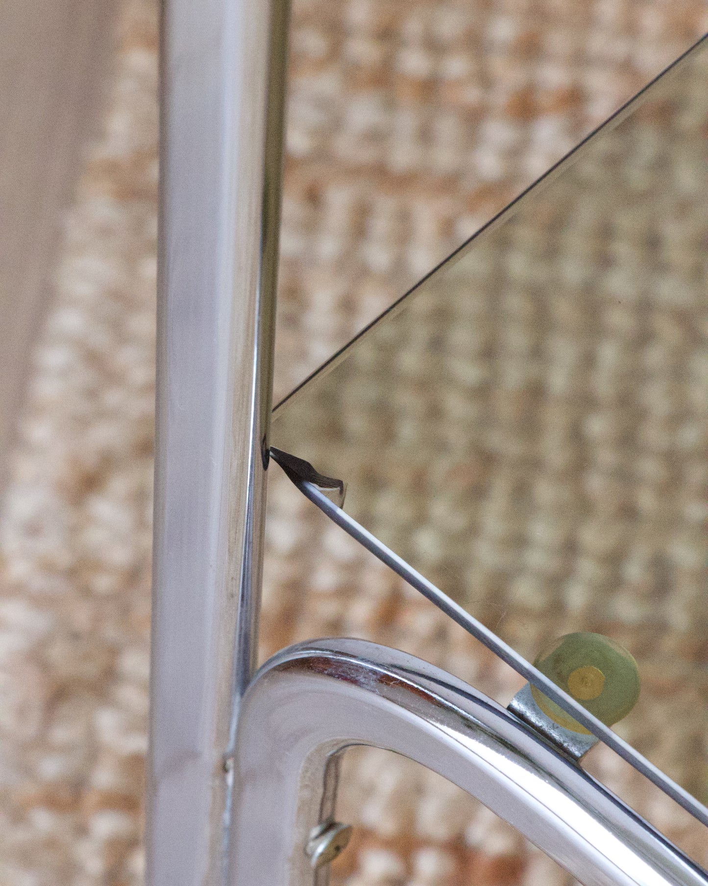 Bout de canapé vintage métal chromé 70s