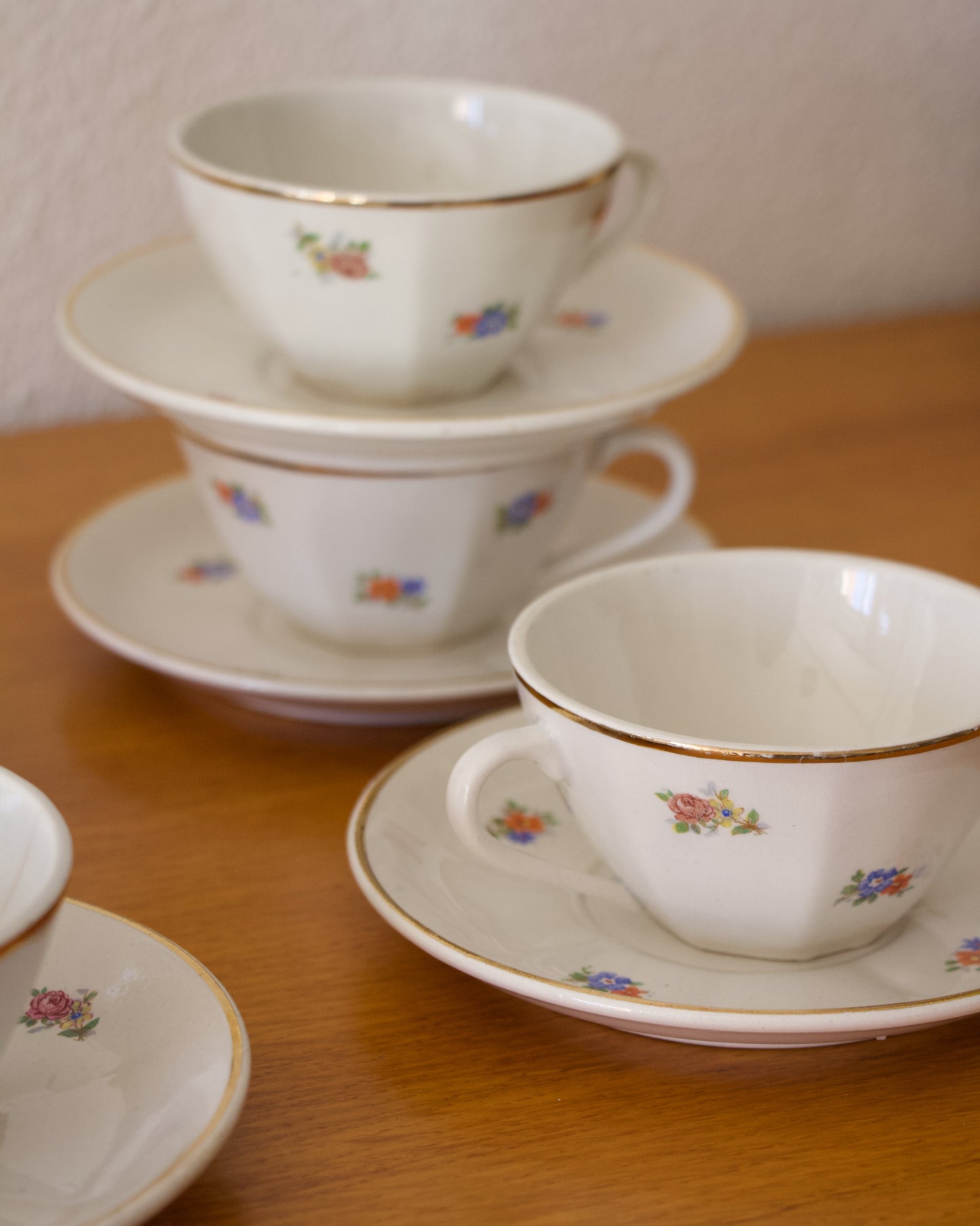 Série de 6 tasses à café vintage motif fleurs